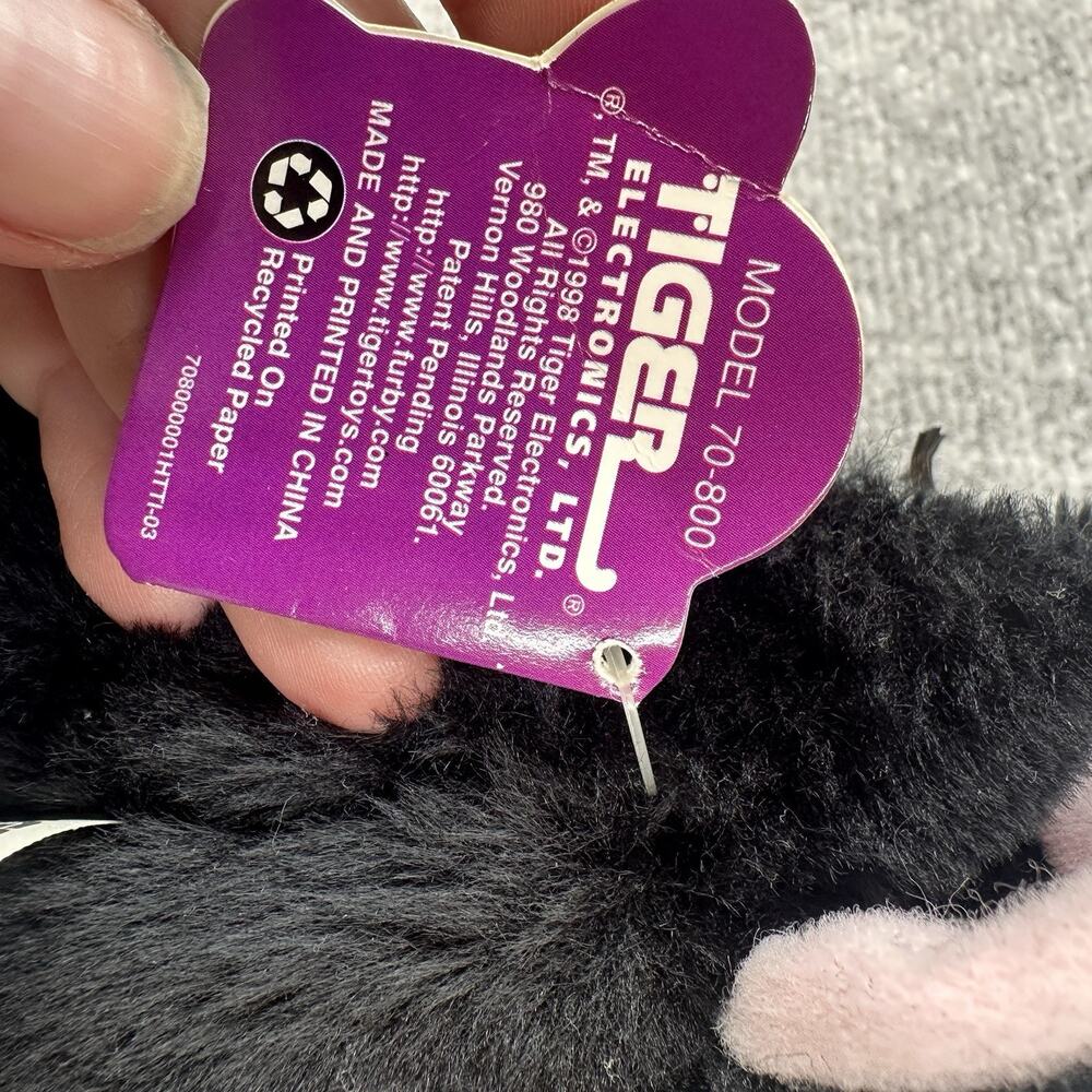 1998 Tiger Furby Model 70-800 Black White Skunk Plush Toy W Tags No Work - Picture 7 of 11